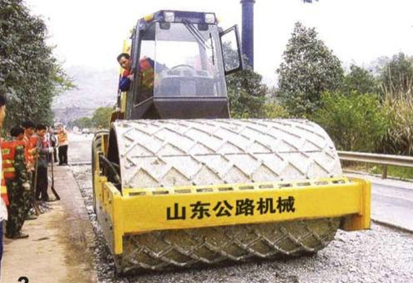 Z型壓路機